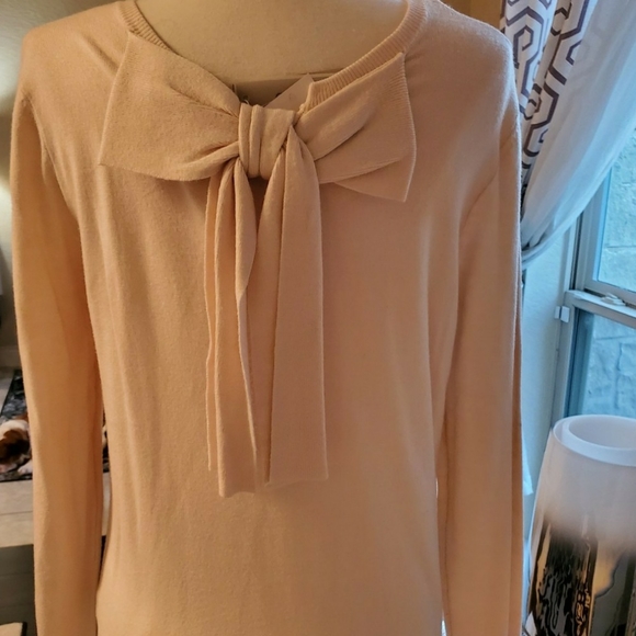 Sweater - Picture 1 of 1